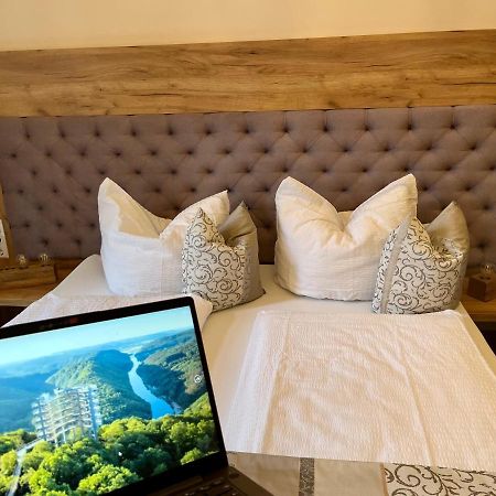 Hotel Stadtvilla Laux 梅尔齐 外观 照片