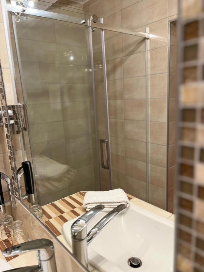 Hotel Stadtvilla Laux 梅尔齐 外观 照片