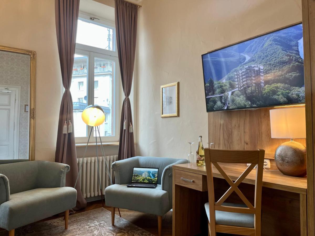 Hotel Stadtvilla Laux 梅尔齐 外观 照片