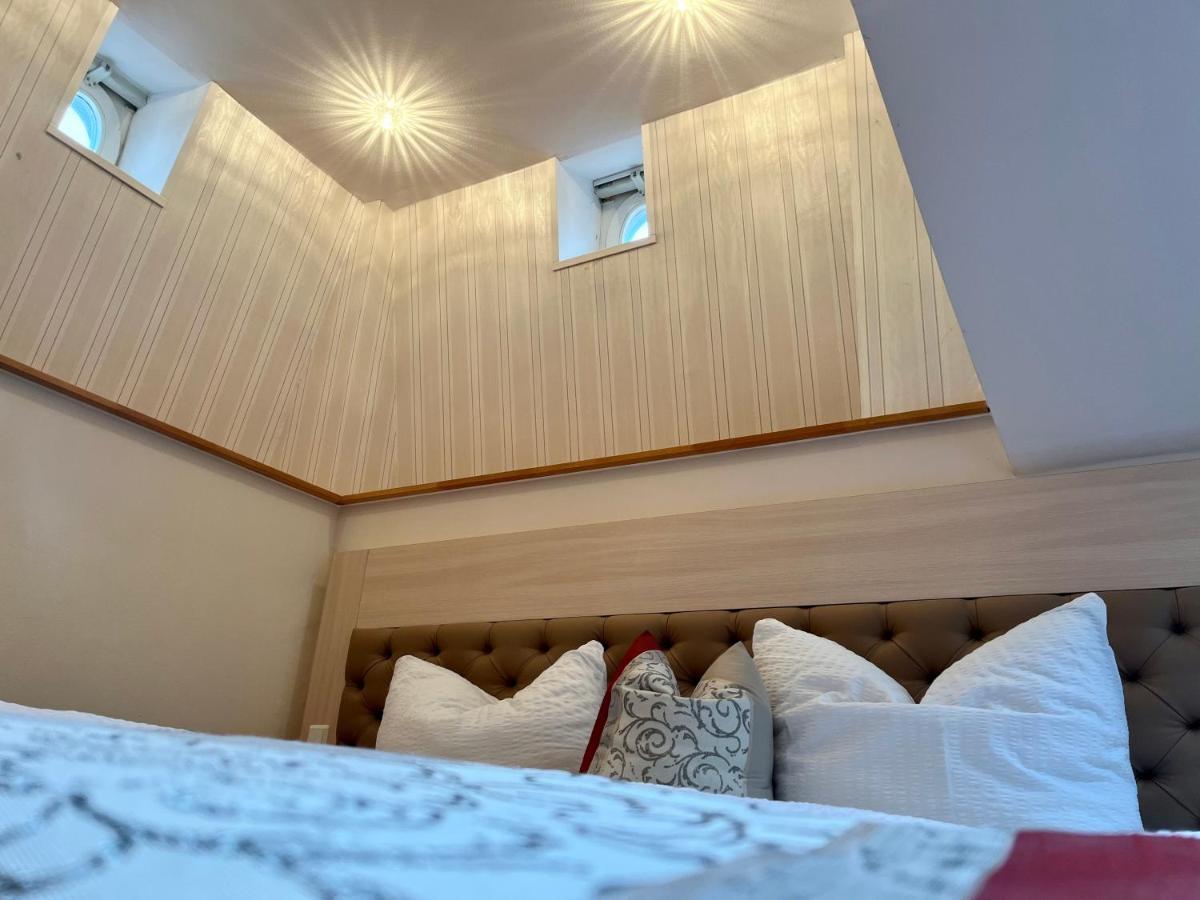 Hotel Stadtvilla Laux 梅尔齐 外观 照片