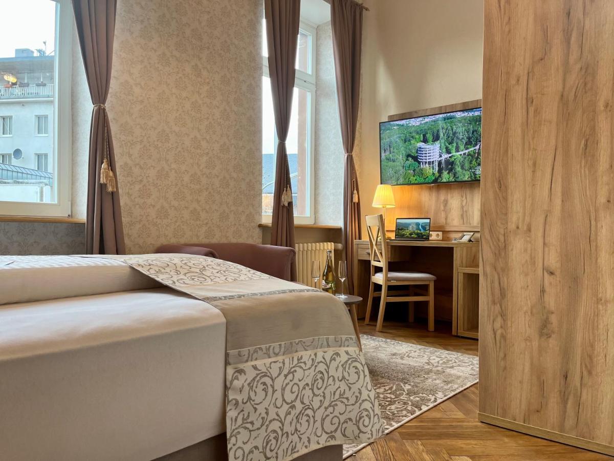 Hotel Stadtvilla Laux 梅尔齐 外观 照片