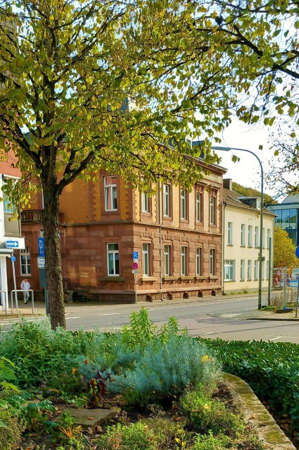 Hotel Stadtvilla Laux 梅尔齐 外观 照片