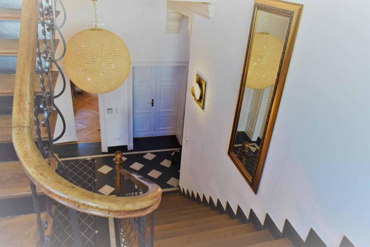 Hotel Stadtvilla Laux 梅尔齐 外观 照片