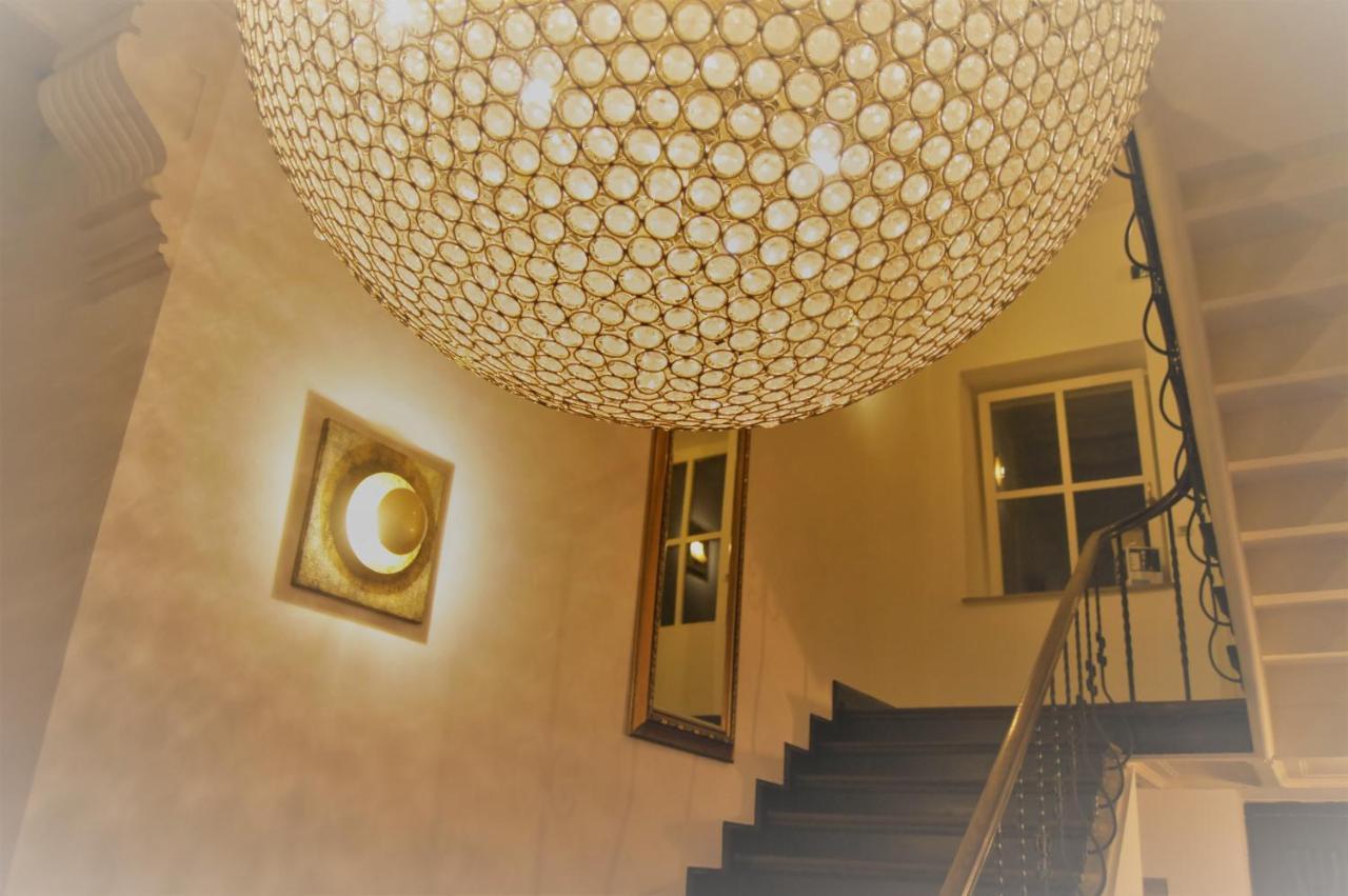 Hotel Stadtvilla Laux 梅尔齐 外观 照片